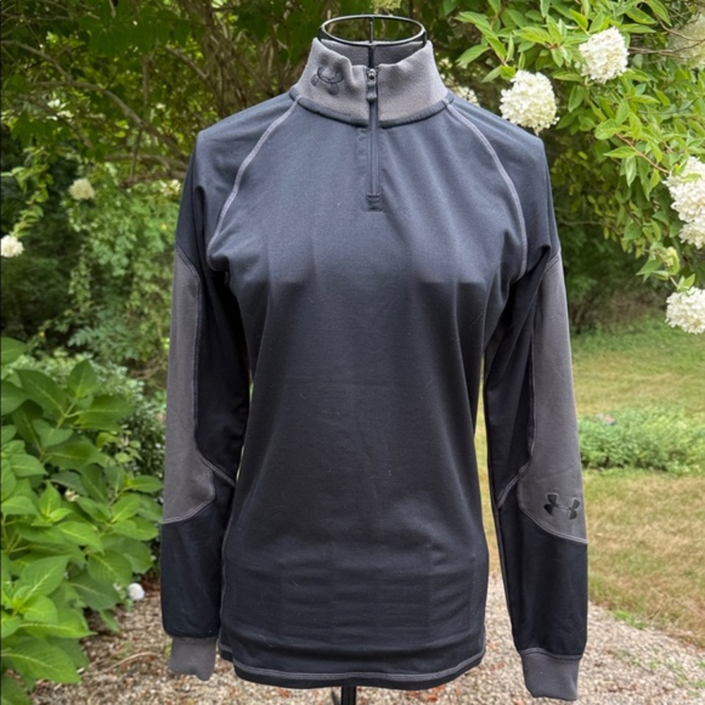 Under Armour three-quarter zip, long sleeve men’s/women’s pullover